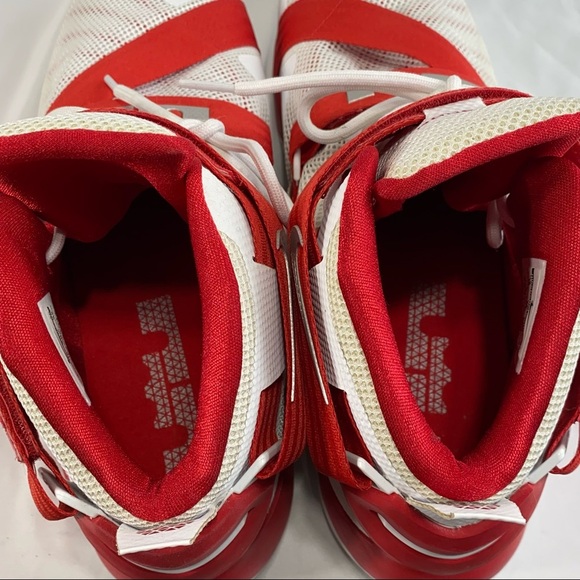 Nike Lebron James Zoom Soldier Basketball Hightops main image 8